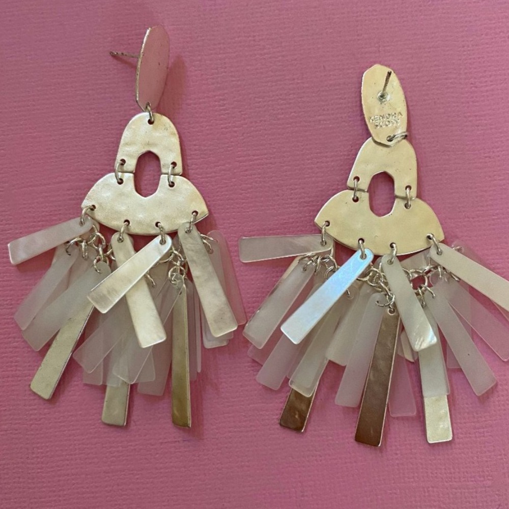 Kendra Scott Fringe Earrings - Picture 1 of 3